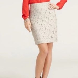 Ann Taylor Floral Lace Tan Skirt Sz 6 Petite 6P
